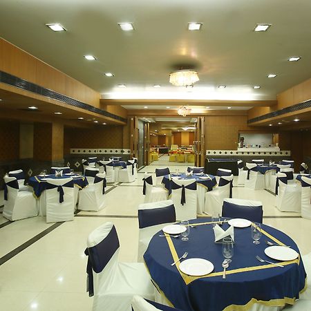 Emblem Hotel Sector 14 Gurgaon Ngoại thất bức ảnh
