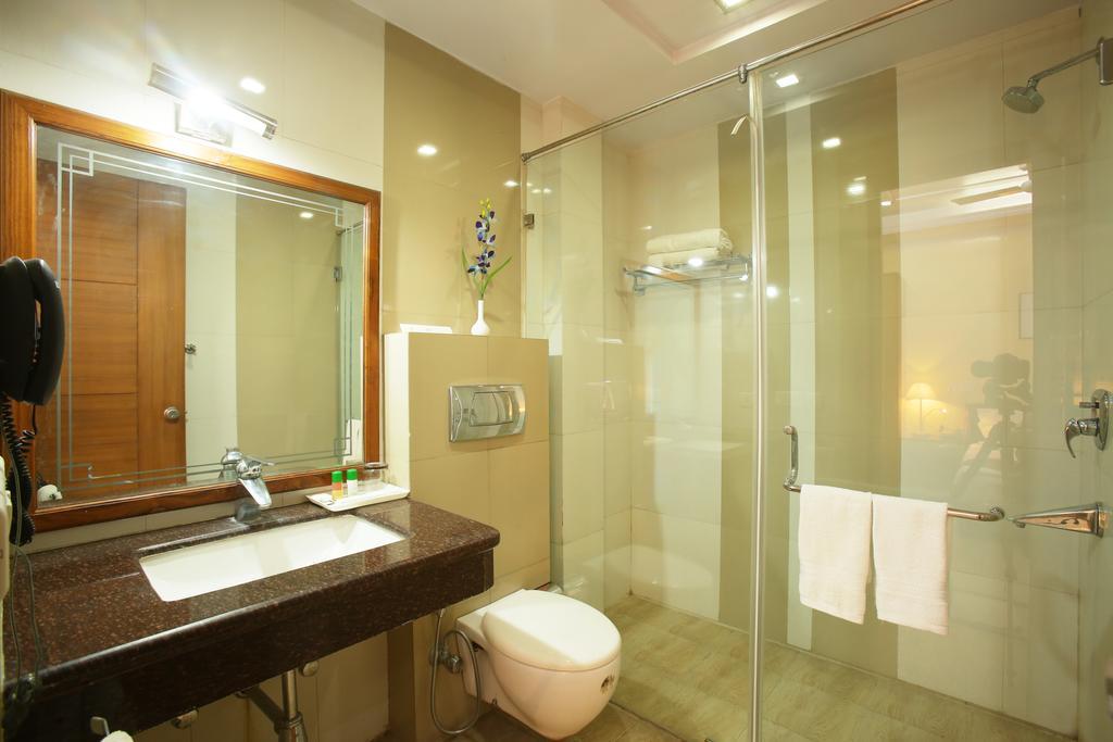 Emblem Hotel Sector 14 Gurgaon Ngoại thất bức ảnh