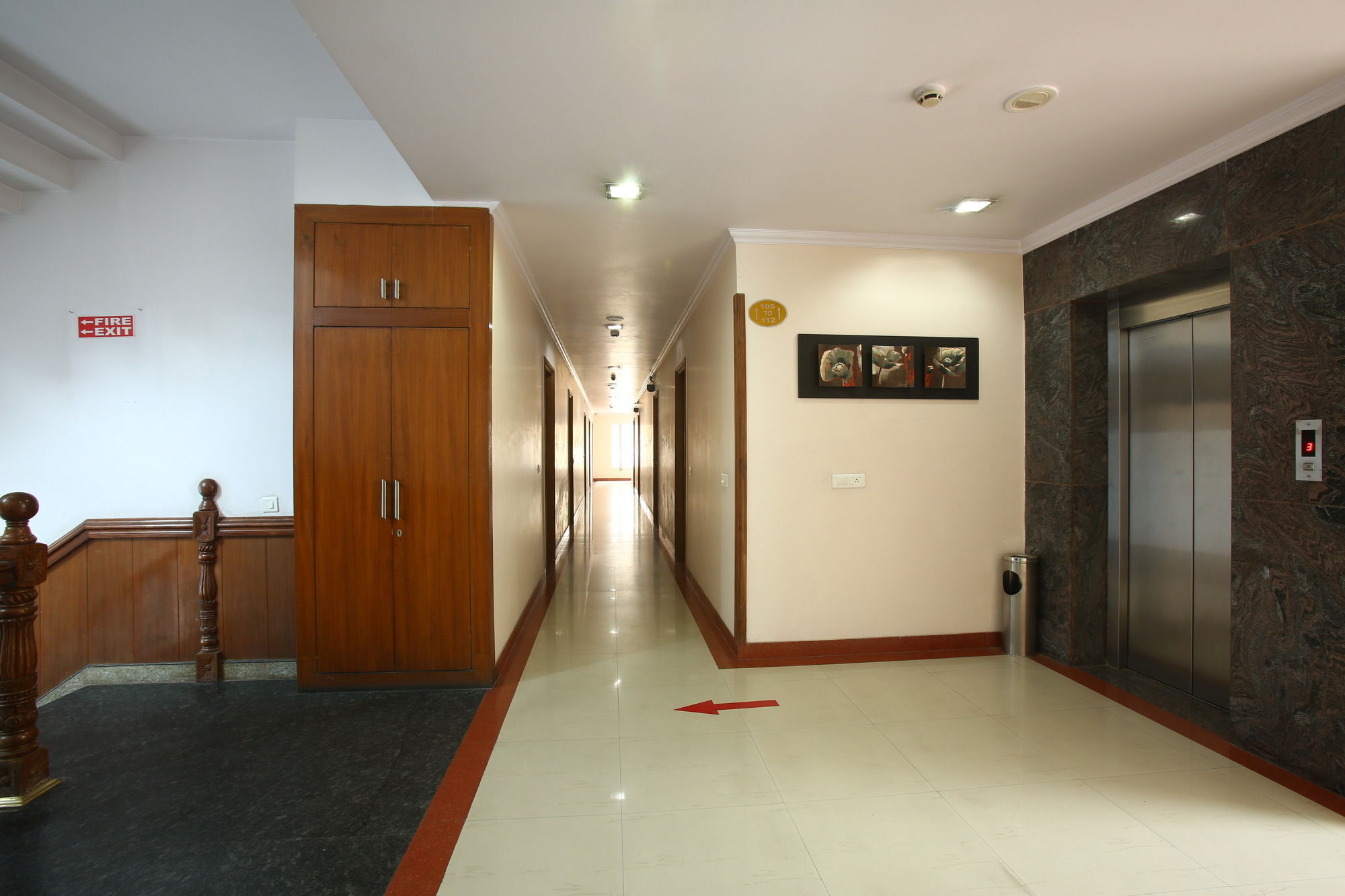 Emblem Hotel Sector 14 Gurgaon Ngoại thất bức ảnh