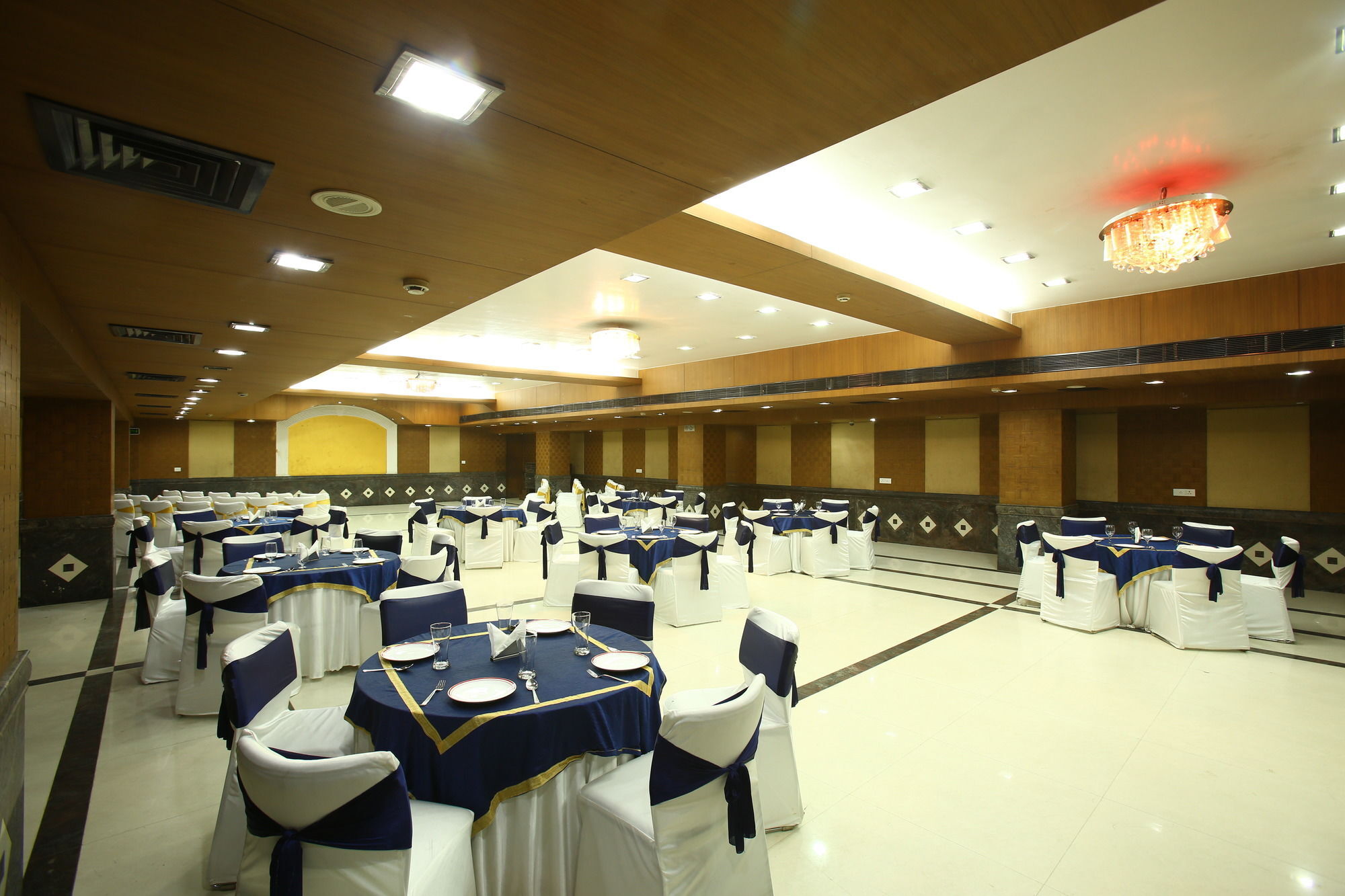 Emblem Hotel Sector 14 Gurgaon Ngoại thất bức ảnh