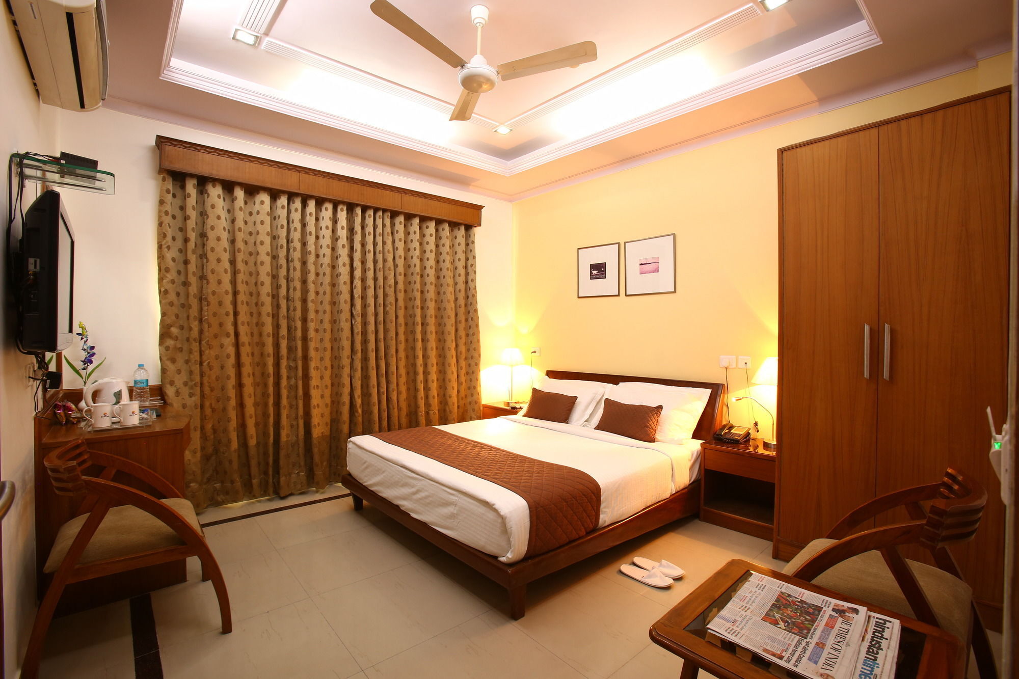 Emblem Hotel Sector 14 Gurgaon Ngoại thất bức ảnh