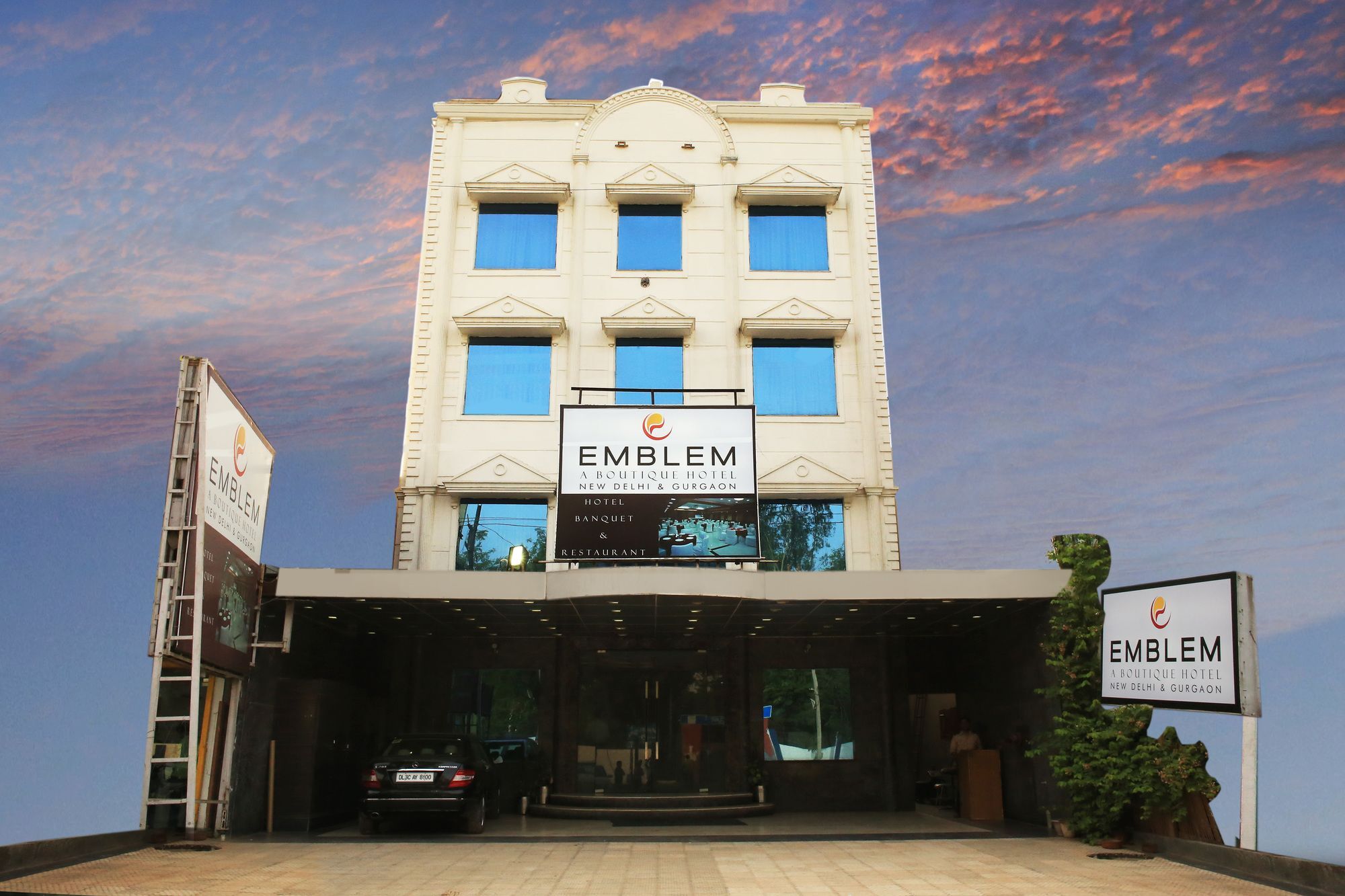 Emblem Hotel Sector 14 Gurgaon Ngoại thất bức ảnh
